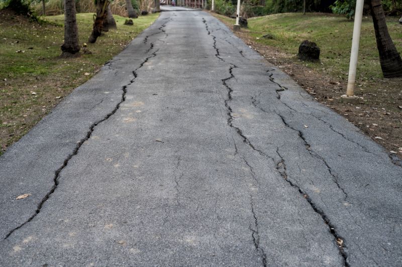 Asphalt Cracks Repair in Little Rock, AR